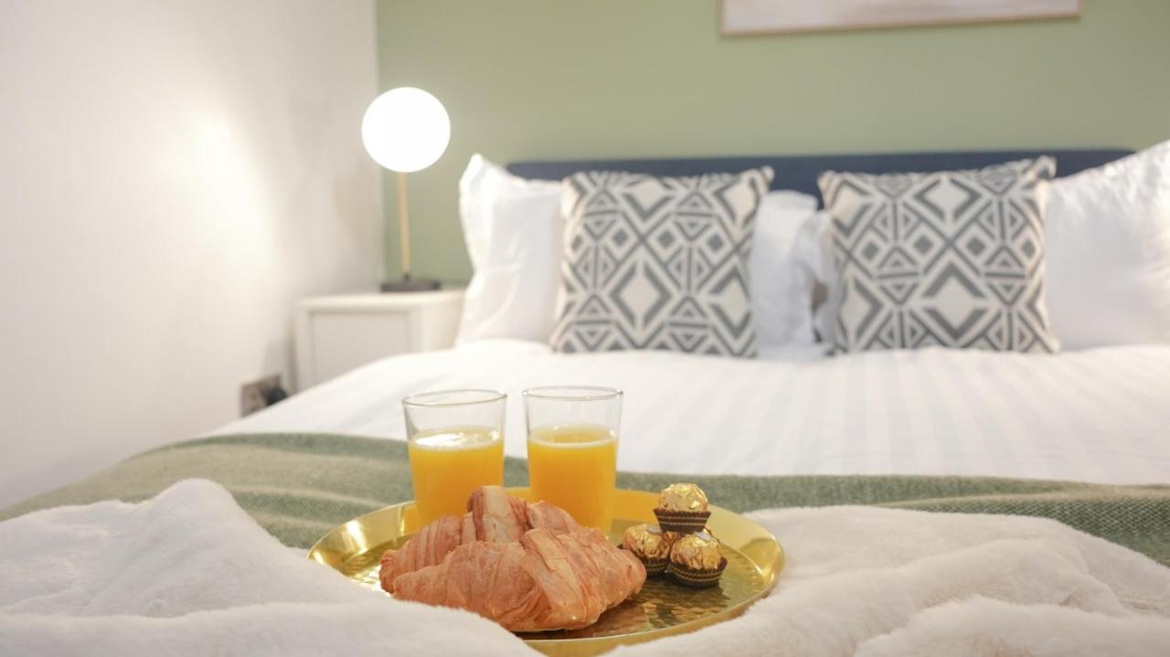 Stunning Brighton Seaside 2-Bedroom Townhouse With Patio, Sleeps 6 Esterno foto