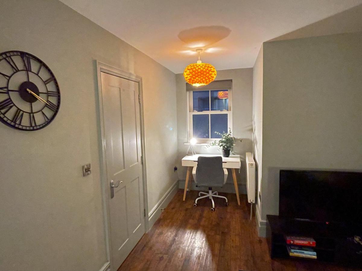 Stunning Brighton Seaside 2-Bedroom Townhouse With Patio, Sleeps 6 Esterno foto