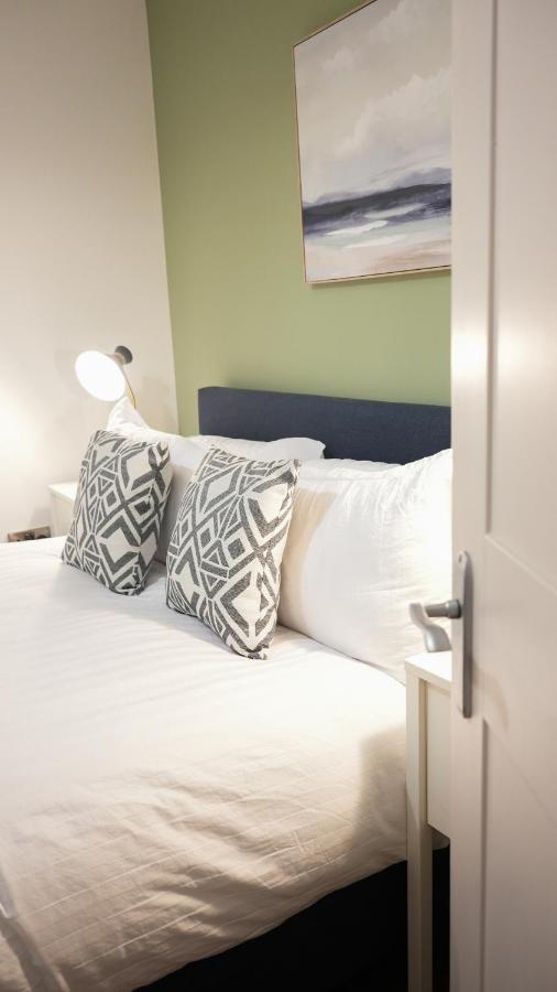 Stunning Brighton Seaside 2-Bedroom Townhouse With Patio, Sleeps 6 Esterno foto