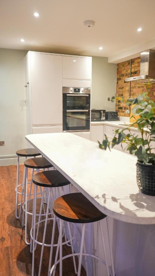 Stunning Brighton Seaside 2-Bedroom Townhouse With Patio, Sleeps 6 Esterno foto